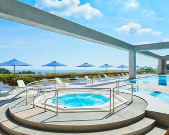 Grand Nikko Awaji - Awaji - Pool