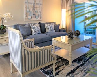 Dolphin Cove - Freeport - Living room