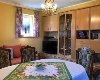 Holiday apartment Fischer / Reif - apartment Fischer / Reif - Saalfeld - Essbereich