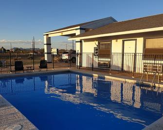 Riata Inn - Marfa - Marfa - Pool