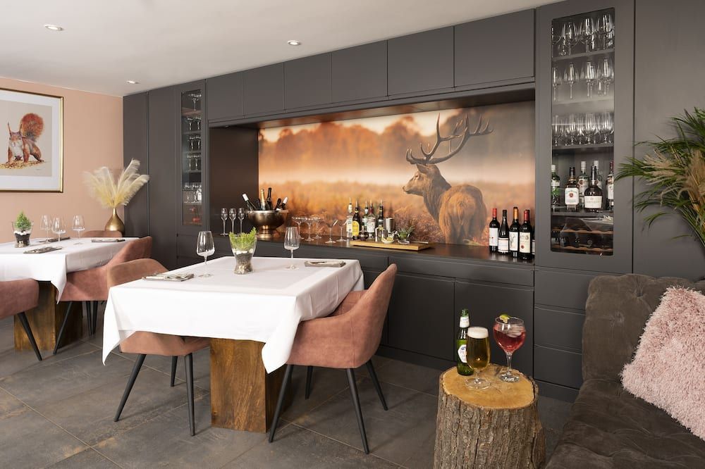 Stay at-FL - Midhurst - Restaurace