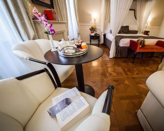 Victoria Hotel Letterario - Trieste - Phòng ngủ