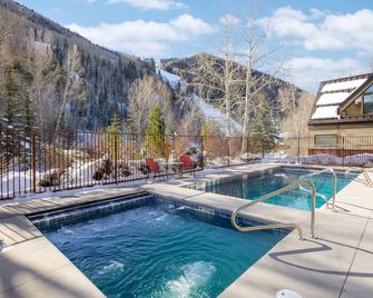 Modern Comfort on River Trail - Mountain Views, Hot Tub condo - Telluride - Piscina
