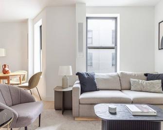 Blueground | Long Island City, AC, w/d, nr MoMA - New York - Living room