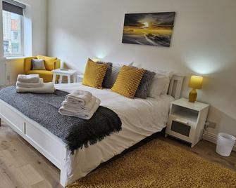 Charming 1-Bed Apartment in Cromer Town Centre - Cromer - Bedroom
