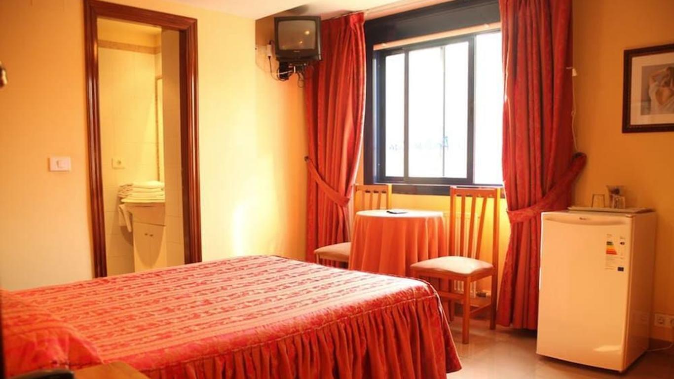 Hostal La Poetisa - Auto Check-In