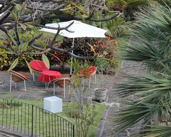 Chocolate House Garden - Funchal - Patio