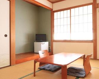 Maetakeso - Yakushima - Comedor