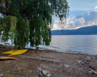 Pixie Bay Cottage - Peaceful Semi-Lakeshore Retreat Near Wineries & Beaches - Lake Country - Пляж