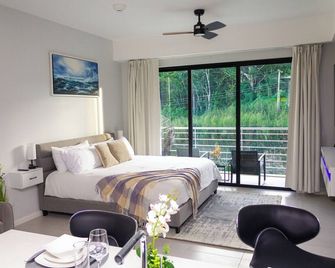 Premium Studio with Pool View - Mandeville - Habitación