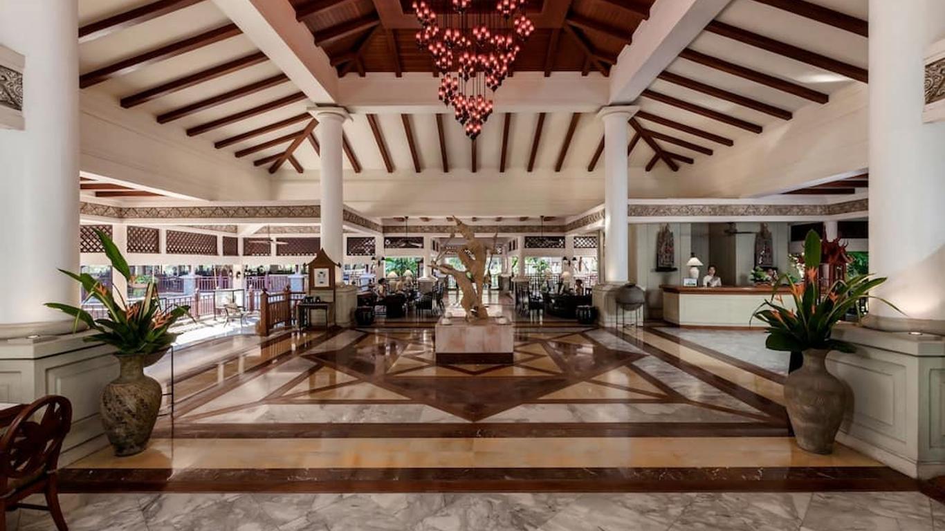 قرية وسبا تافورن بيتش