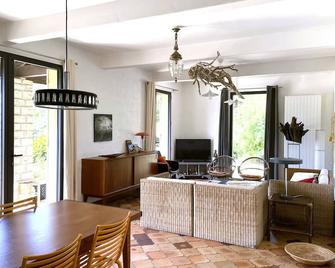 House 3 bedrooms 2 minutes from Uzes - calm on 4500 m² park and garden - Arpaillargues-et-Aureillac