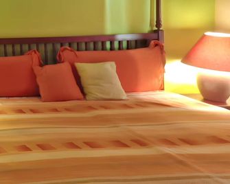 Homerez - Villa with sea view in Coteau Raffin - La Gaulette - Chambre
