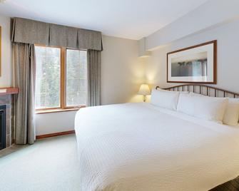 Hearthstone Lodge #327 - Sun Peaks - Bedroom