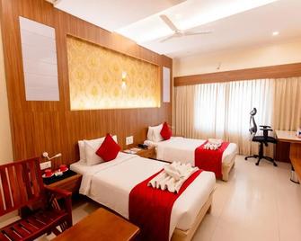 Hotel Dsf Grand Plaza - Tuticorin - Schlafzimmer