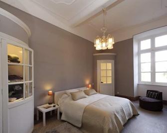 Château de Gramazie Chambres d'Hôtes - Belvèze-du-Razès - Bedroom