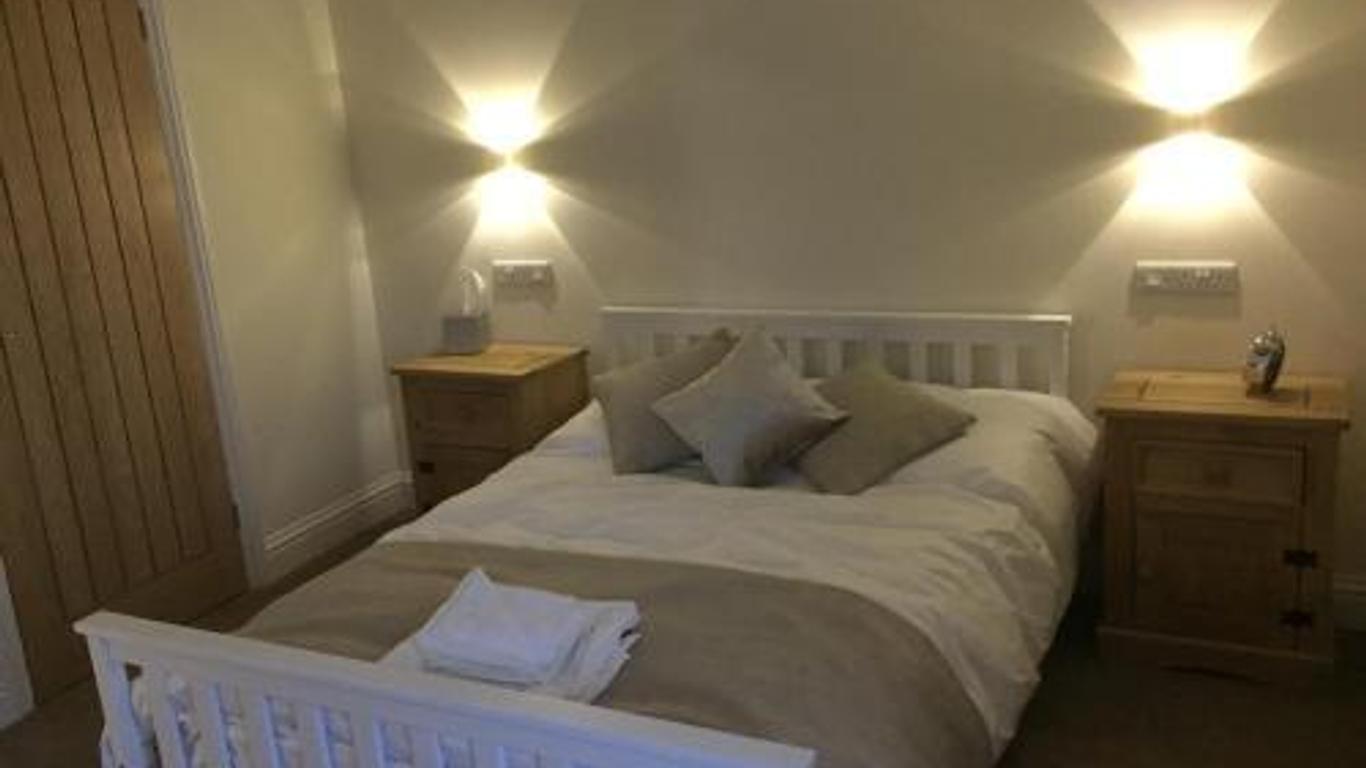 Three Crowns Guest House