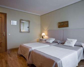 Apartamentos Gestion de Alojamientos - Pamplona - Habitación