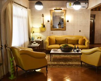 The Village Courtyard Hotel - Kumasi - Sala de estar