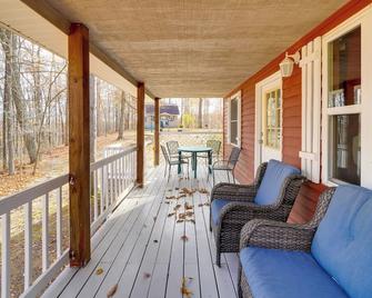 Picnics And Bonfires Rosedale Retreat! - Rosedale - Balcon