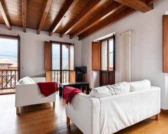 Vivienda Vacacional Leo - Llanes - Salon