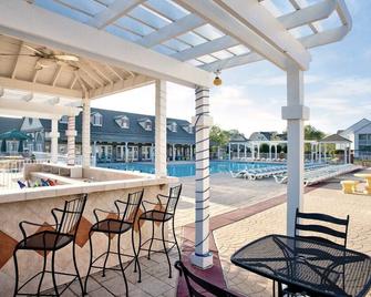 Wyn Kingsgate, 3 Bedroom - Sleeps 10. Free Game Room, Indoor Pool! Local Host! - Williamsburg - Pool