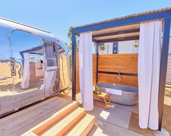 Acres Landing - Desert Hot Springs - Balkon