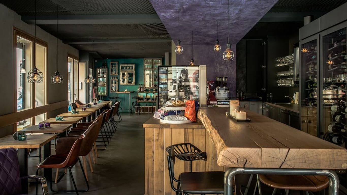 Hotel - Weinbar Fahr Away