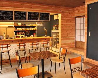 Bar & Hostel Mondo - Hostel - Osaka - Bar