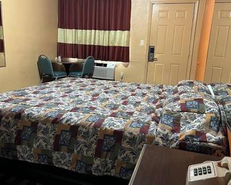 Deluxe Inn Motel - Detroit - Schlafzimmer