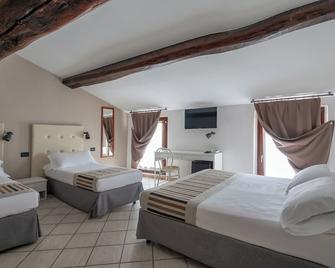 Hotel ABC Mantova - מנטואה - חדר שינה