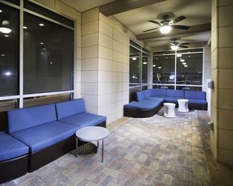 SpringHill Suites by Marriott Houston Westchase - יוסטון - פטיו