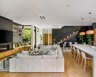 The Bella Villa Venice Beach - Luxury Interior Design w hot tub - Los Angeles - Gebäude