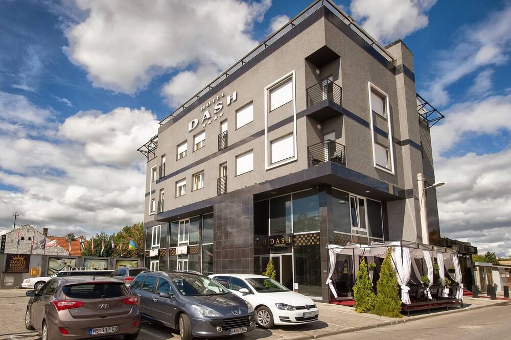 غارني داش هوتل