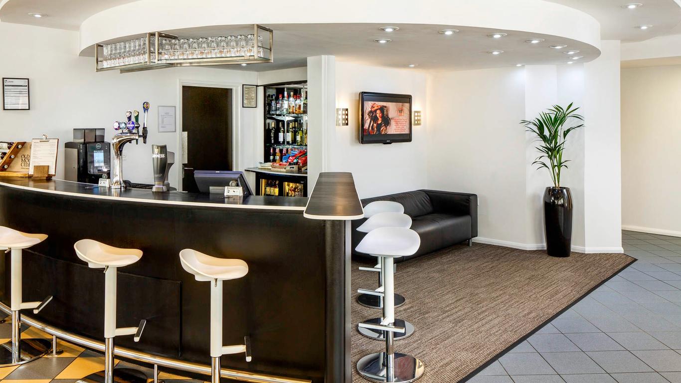 ibis Preston North