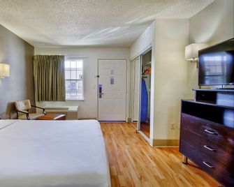 Studio 6 Phoenix Deer Valley - Phoenix - Habitación