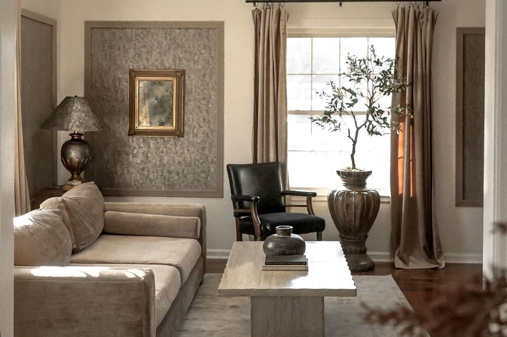 Elegant Design in Marrott Woods - Meridian Hills - Minutes to Broad Ripple! - Indianápolis - Sala de estar