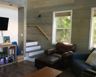 Lake House in Willow, Alaska - Willow - Sala de estar