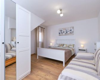 Stunning Apartment In Mali Losinj - Mali Lošinj - Schlafzimmer