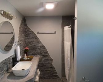 Aquastar Inn - Вестерлі