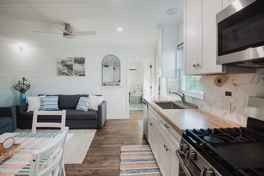 Shipwrecked charming 1 Bedroom House On The Beautiful Island of Green Turtle Cay - Green Turtle Cay - מטבח