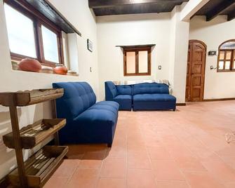 Casa Real de Mexicanos - San Cristóbal de las Casas - Living room