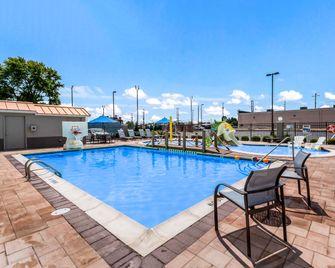 Sleep Inn & Suites Rehoboth Beach - Lewes - Pool