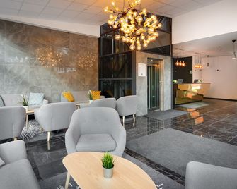 Almnäs Park Hotel - Седертельє - Лаунж