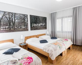 فندق كوروتان - فيينا - غرفة نوم