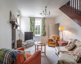 Prince's Cottage - Thornhill - Living room