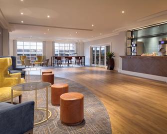 DoubleTree by Hilton Stoke on Trent - Stoke-on-Trent - Lobby