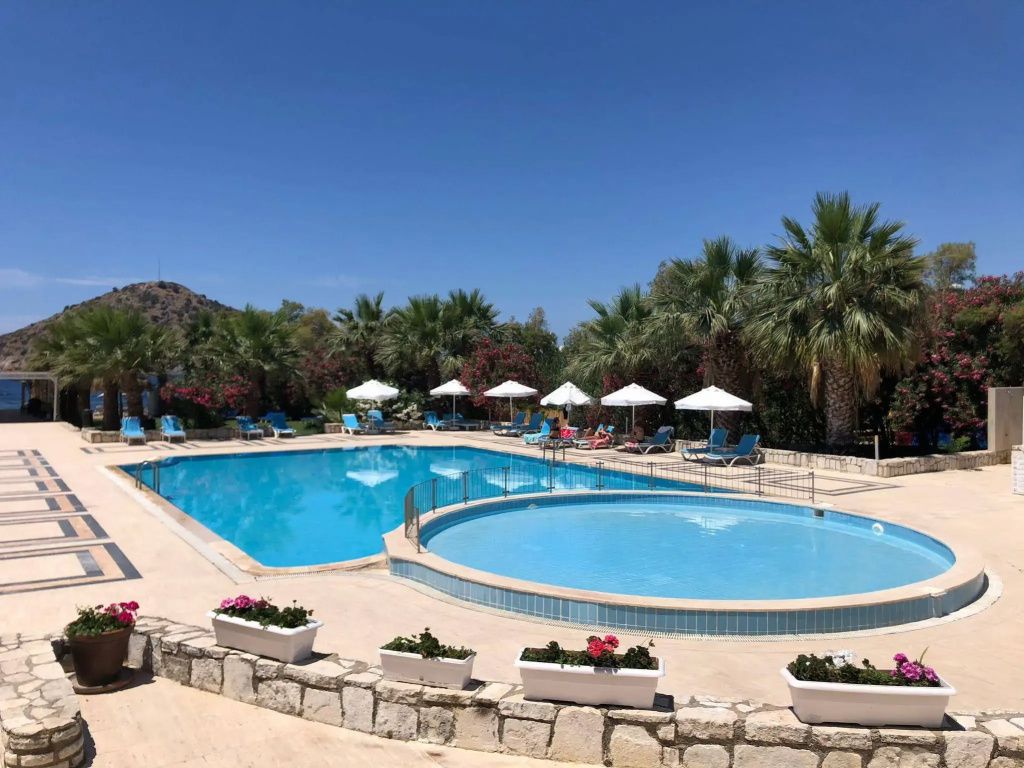 Zemda Hotel Gumusluk - גומושלוק - בריכה