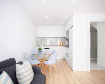 Barreiro Charming House - Barreiro - Dining room