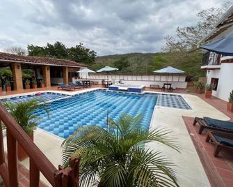Hotel Victoria Barichara - Barichara - Bazén